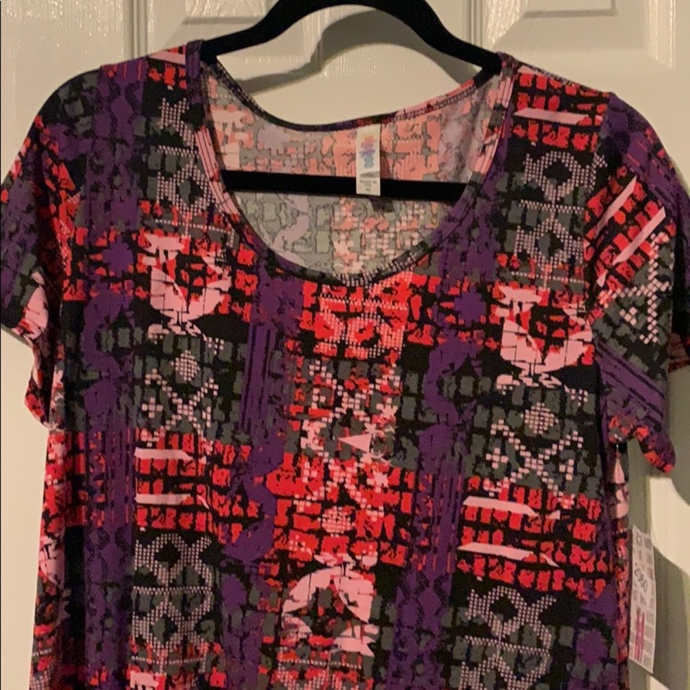 Lularoe M Classic T